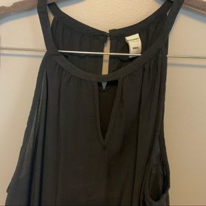 High neck keyhole tank top